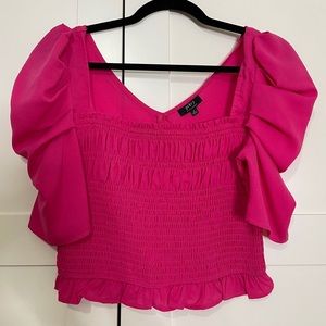 Ruffle  cropped top